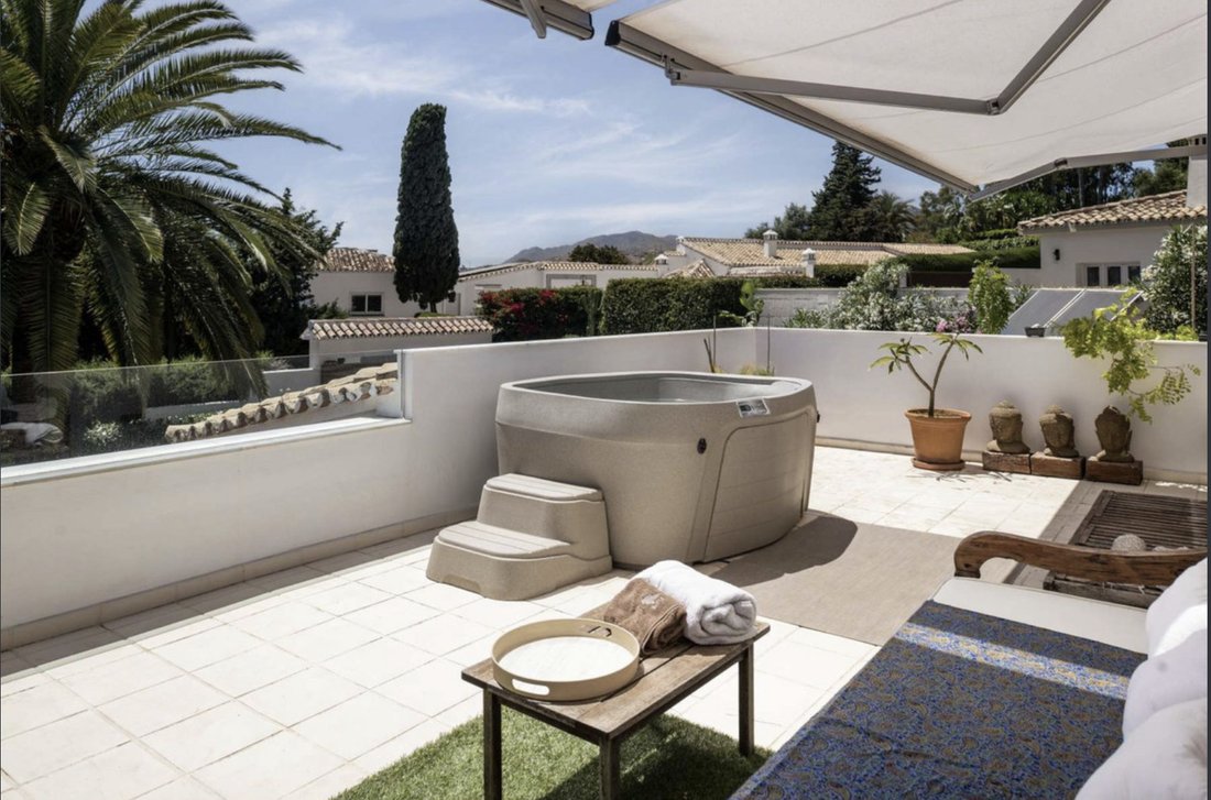 Villa in La Quinta, Benahavis, Andalusia 4 - 16186849