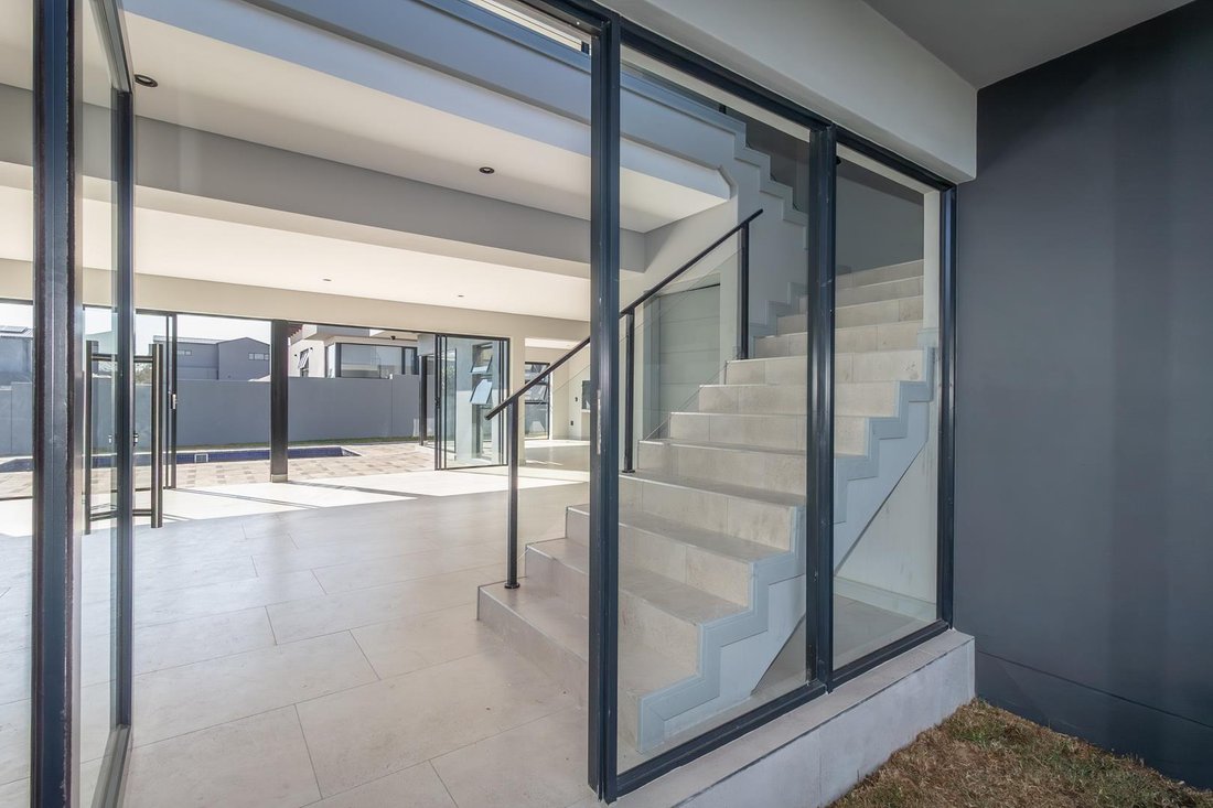 House in Halfway House Estate, Gauteng, South Africa 5 - 16186270