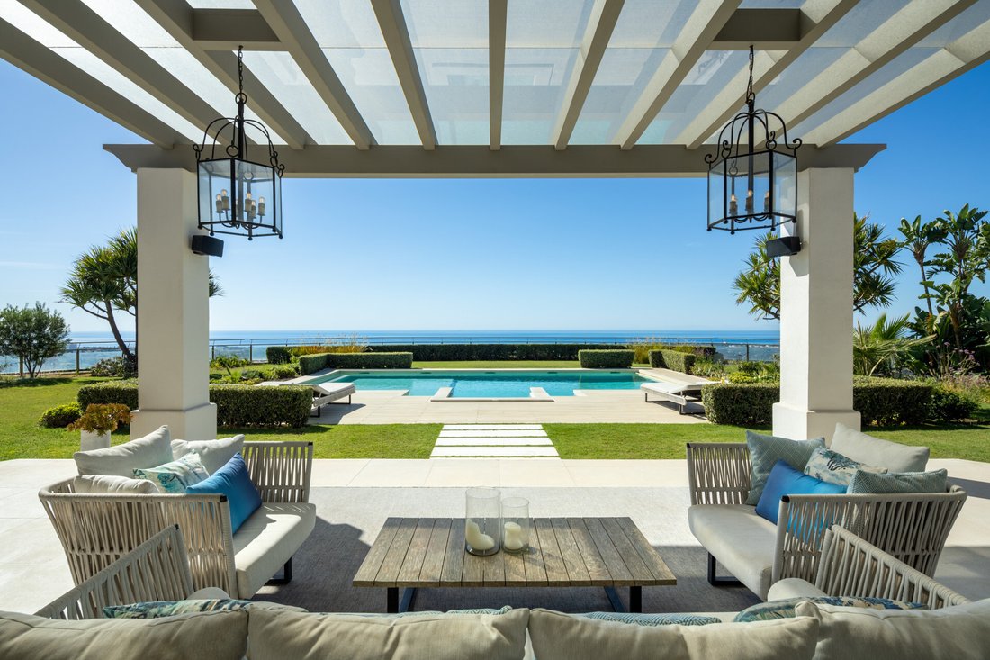 Villa in La Quinta, Benahavis, Andalusia 1 - 16186488