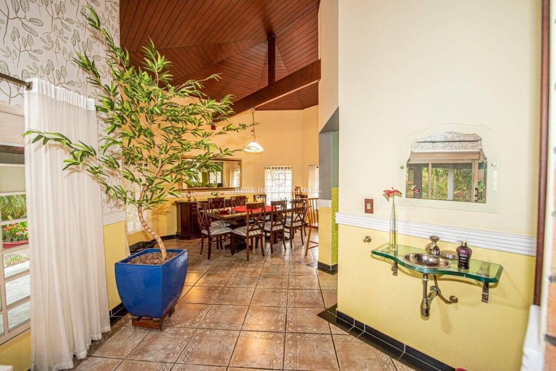 House in Sorocaba, State of São Paulo, Brazil 2 - 16186668