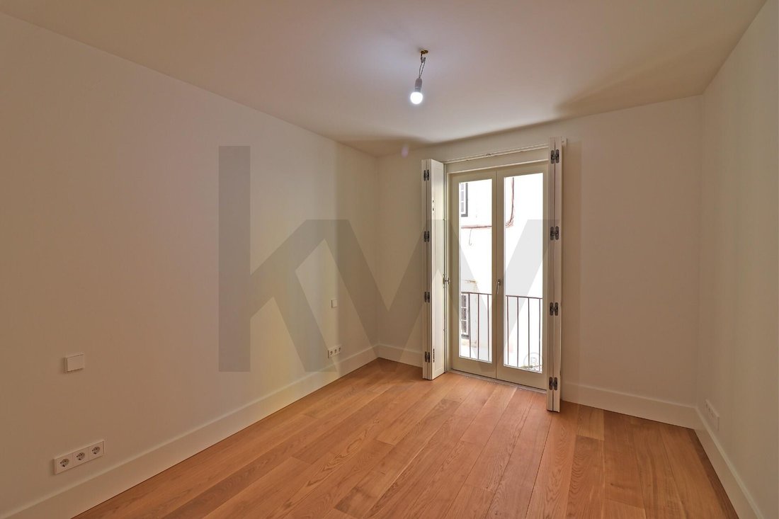 Apartment in Santo Antonio, Lisbon, Portugal 5 - 14902553