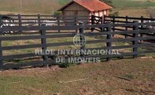 Corps de ferme à São Miguel Arcanjo, São Paulo, Brésil 1