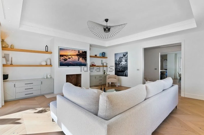 Villa in Rio Real, Marbella, Andalusia 3 - 16187842
