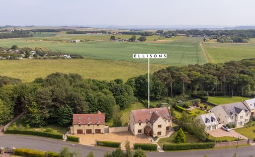 Villa in Dirleton, Scotland, United Kingdom 1