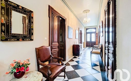 Castle for Sale in Moissac, Occitanie, France