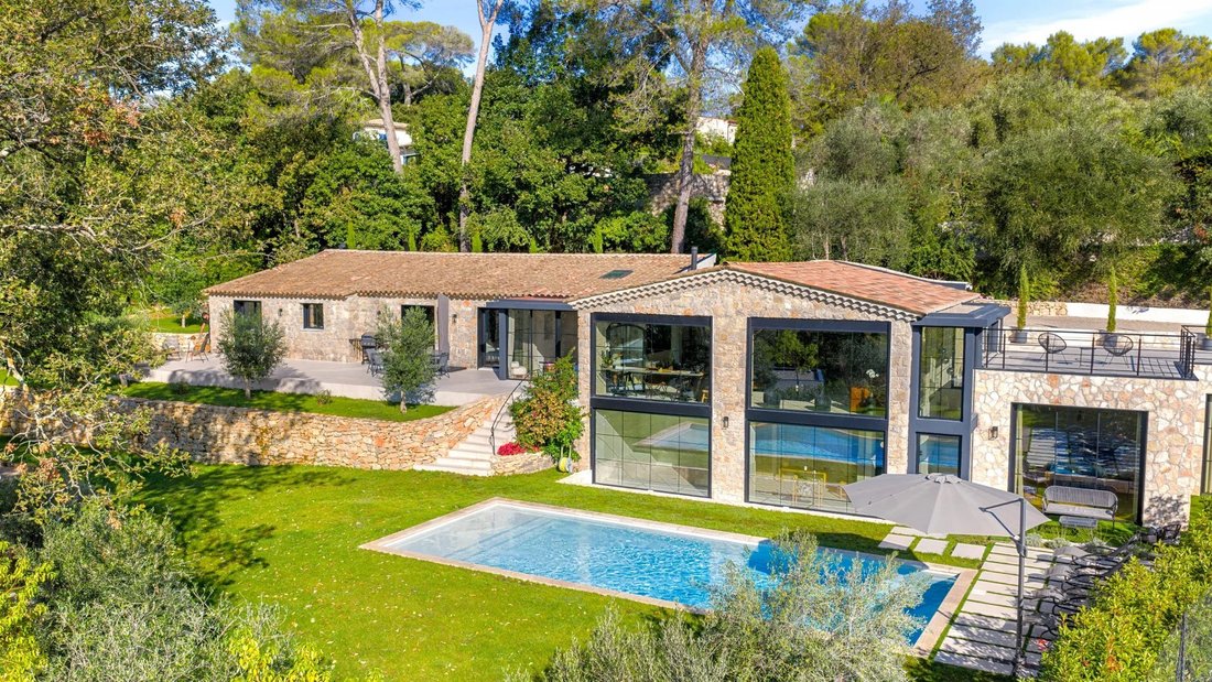 Villa in Valbonne, Provence-Alpes-Côte d'Azur, France 1 - 16188835