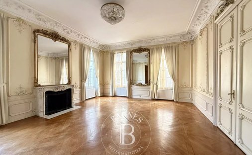 Castle for Sale in Valenciennes, Hauts-de-France, France