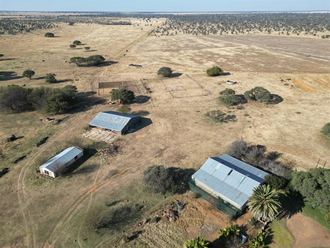 Farm Ranch in Kagisano-Molopo Local Municipality, North West, South Africa 2 - 16189611