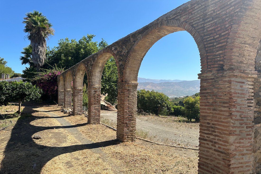 Land in Velez-Malaga, Andalusia, Spain 1 - 16189310