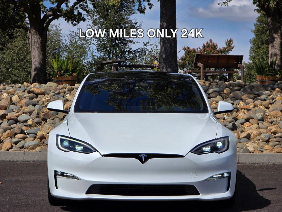 Sedan in Roseville, CA, United States 2 - 16189659