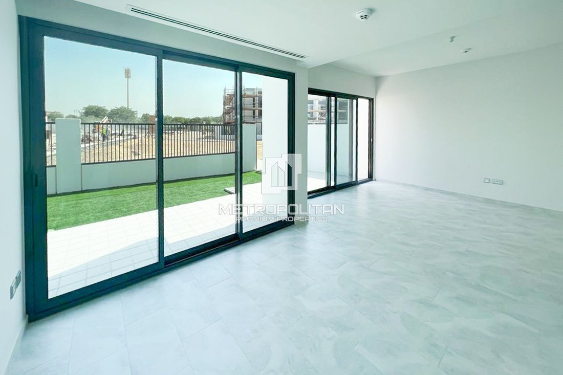 Townhouse in Wadi Al Safa 5, Wadi Al Safa, Dubai 1 - 16189791