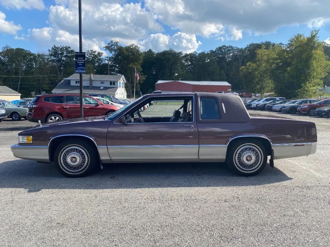 Coupe in Charlton, MA, United States 4 - 16189624