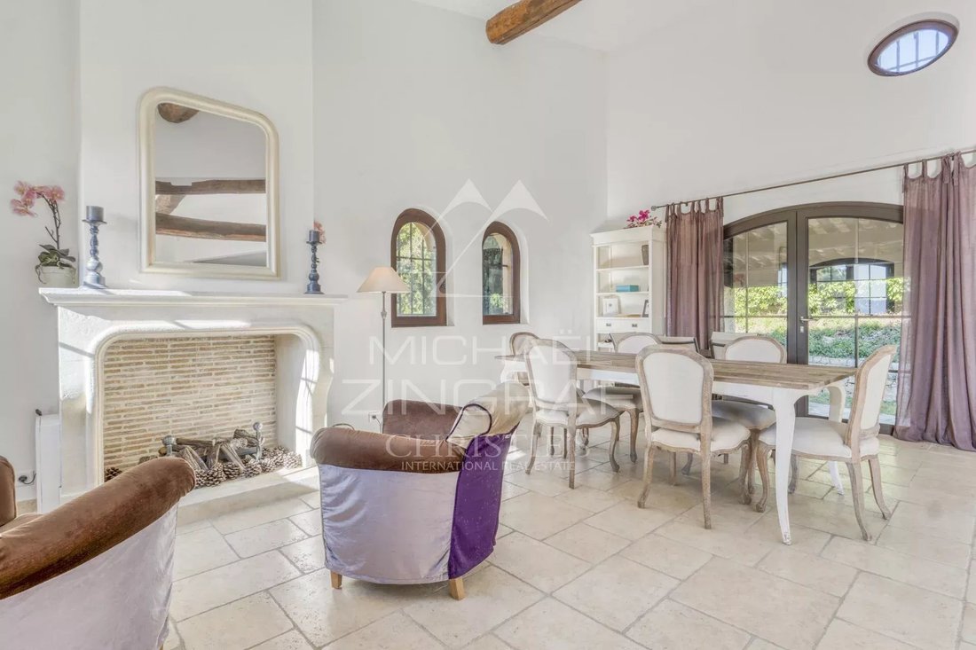Villa in Grasse, Provence-Alpes-Côte d'Azur, France 4 - 15444697