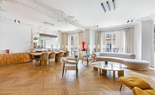 Apartment in Porte Dauphine, Paris 16e Arrondissement, Paris 1