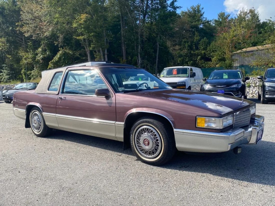 Coupe in Charlton, MA, United States 1 - 16189624