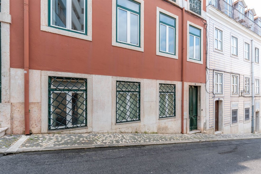 Apartment in Misericordia, Lisbon, Portugal 2 - 16189057