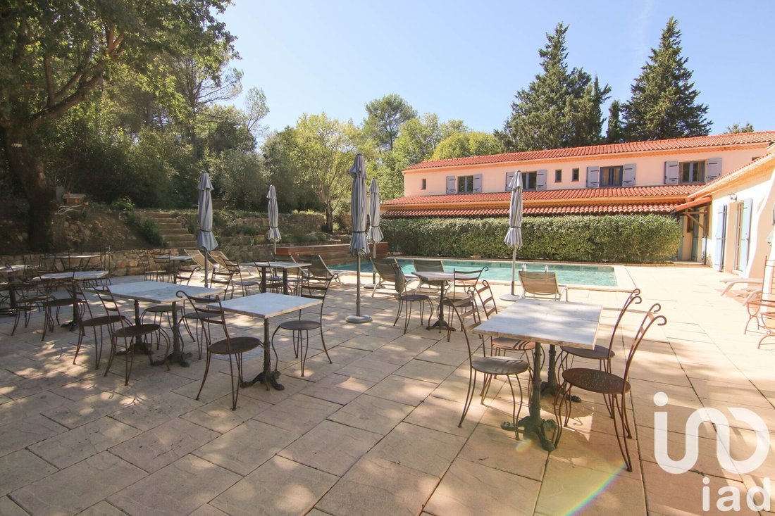 House in Le Val, Provence-Alpes-Côte d'Azur, France 2 - 16196861