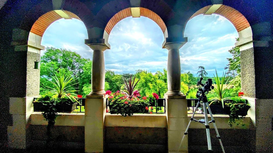 L’Éclat Art Déco: A 1920s Château Whispering Between Sunlit Gardens and Time