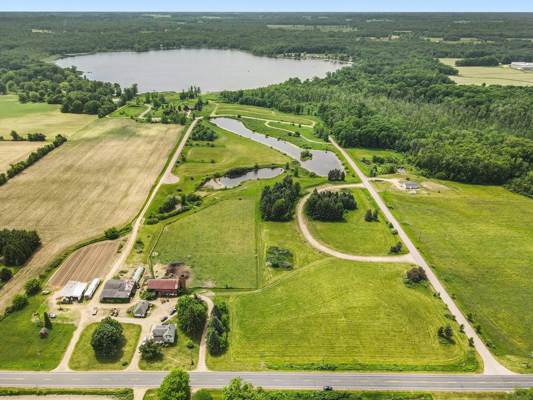 Land in Allegan, Michigan, United States 2 - 16193823