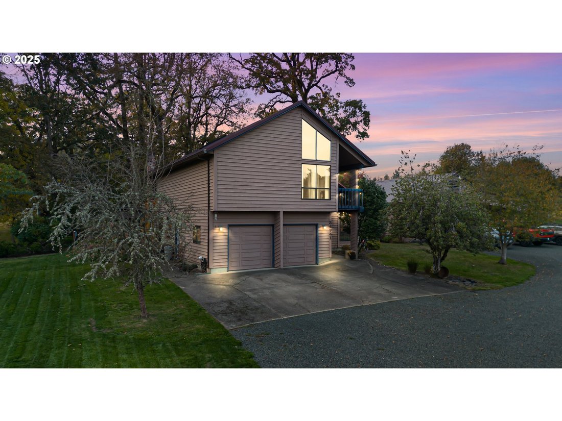 House in St. Helens, Oregon, United States 1 - 16189455
