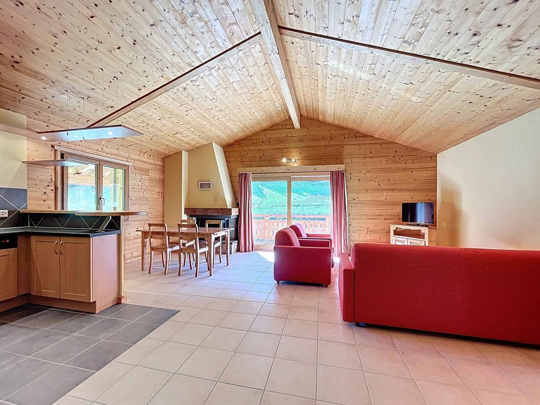 Appartement De 3.5 Pièces Avec Balcon