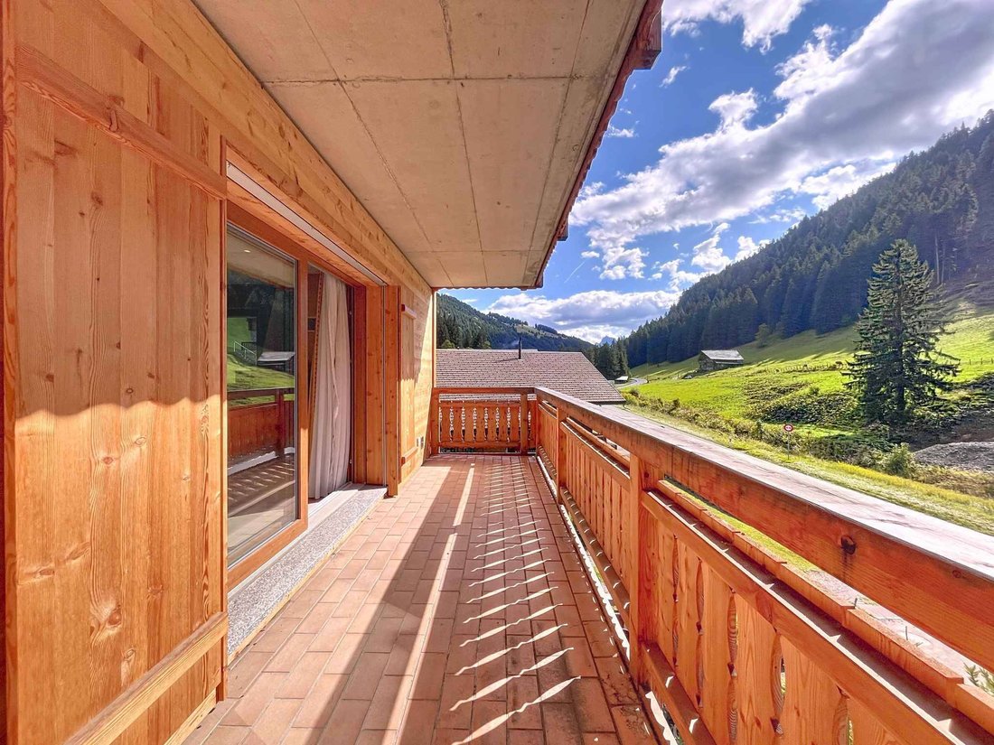 Appartement De 3.5 Pièces Avec Balcon