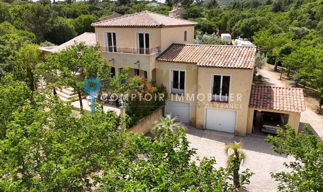 Castle for Sale in Plan-d'Aups-Sainte-Baume, Provence-Alpes-Côte d'Azur, France