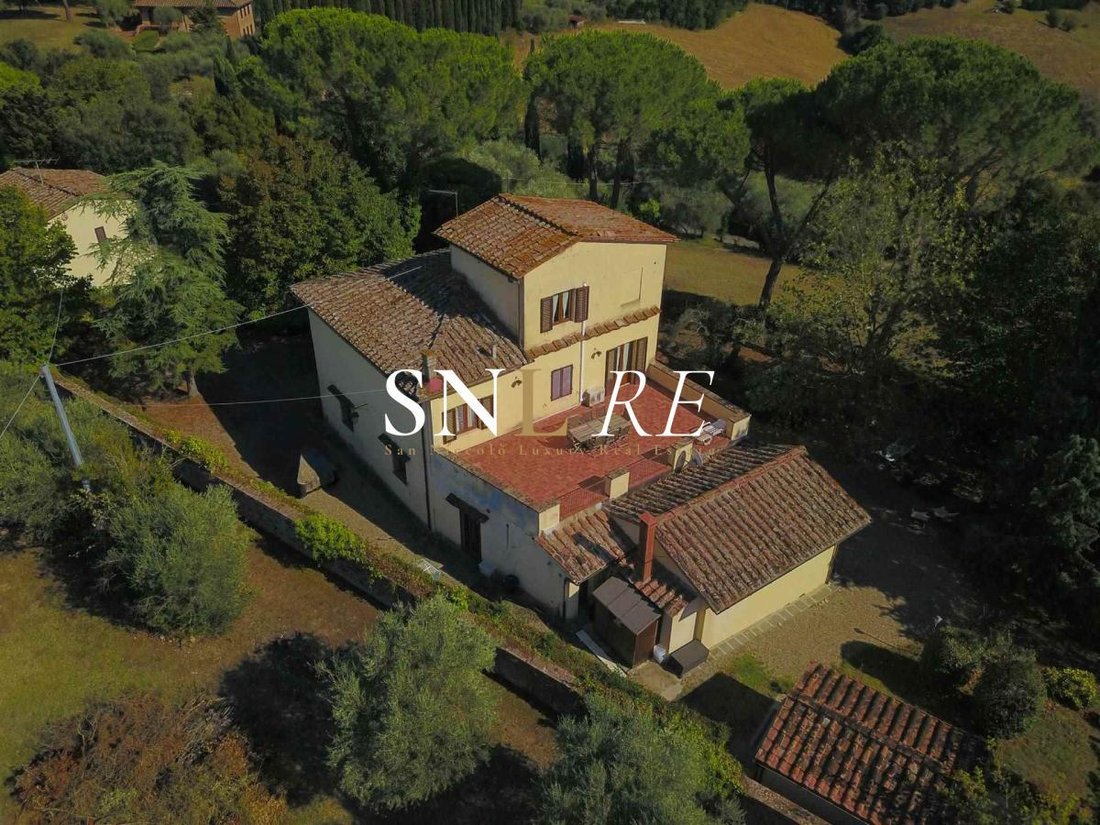 Villa in Siena, Tuscany, Italy 3 - 16192795