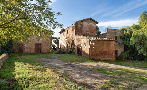 Castle for Sale in Molino d'Egola, Tuscany, Italy