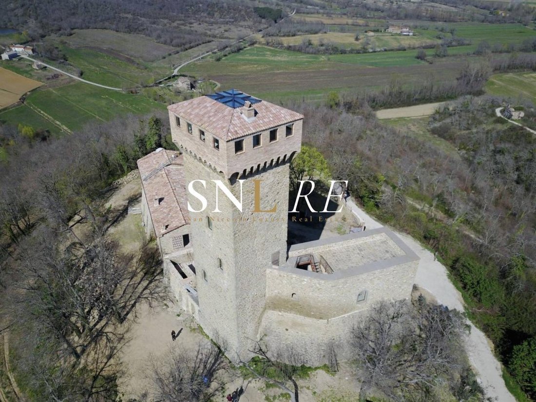 Passignano sul Trasimeno, Umbria, Italy 1 - 16193117