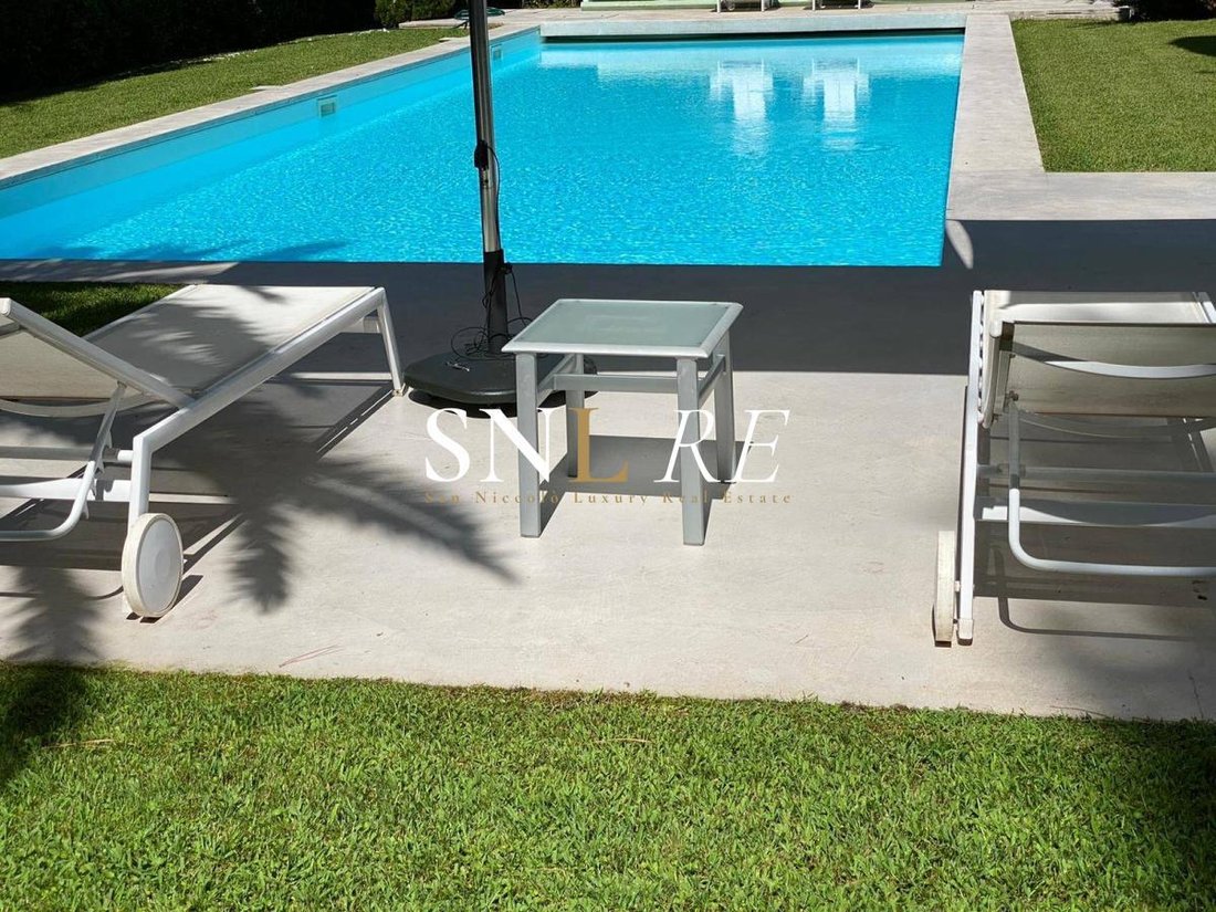 Villa in Roma Imperiale, Forte dei Marmi, Tuscany 3 - 13313021