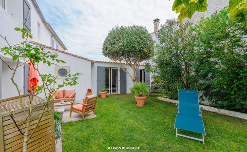 House in La Couarde-sur-Mer, Nouvelle-Aquitaine, France 1