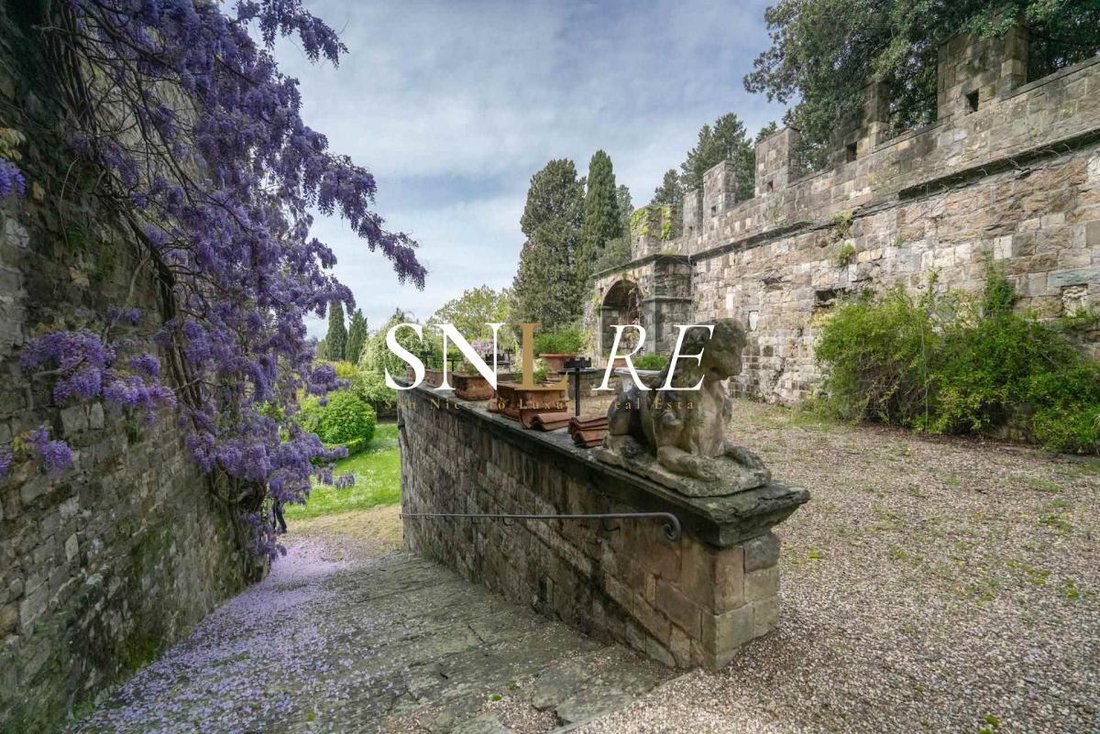 Tuscany’s Crown: A Renaissance Castle Whispering Florence’s Secrets