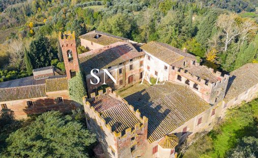 Castle for Sale in Molino d'Egola, Tuscany, Italy