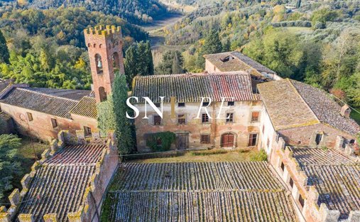 Castle for Sale in Molino d'Egola, Tuscany, Italy