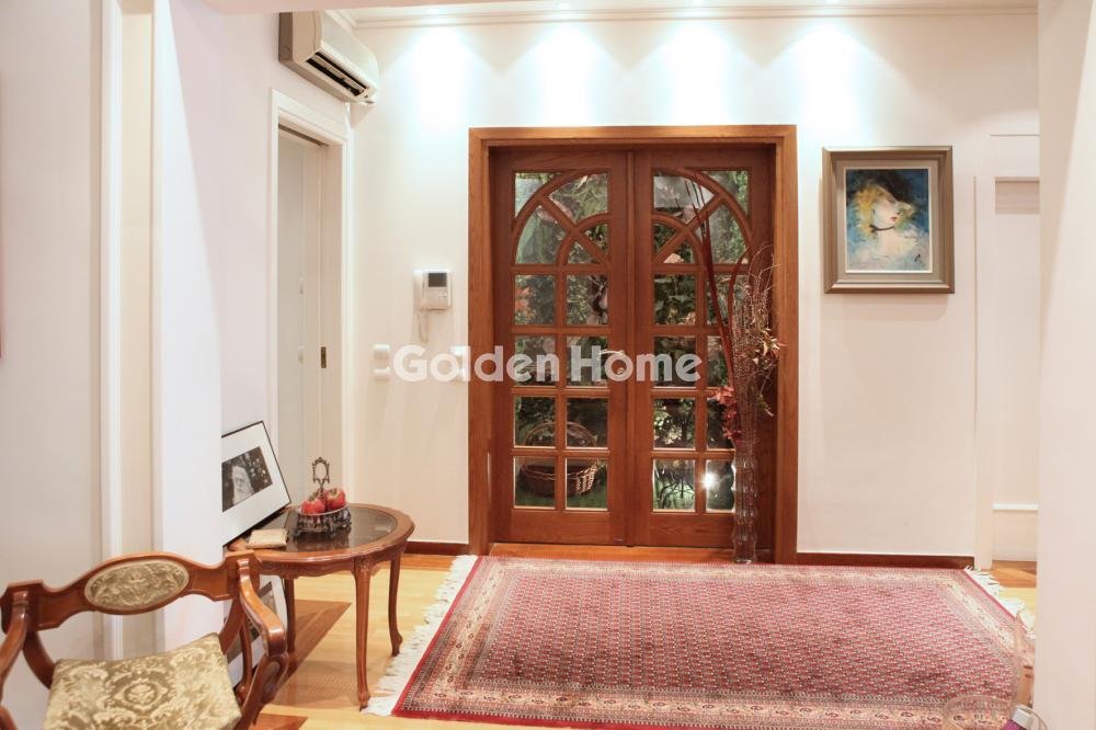 Apartment in Sunoikia Kolonakiou, 1st District of Athens, Athens 3 - 16195661