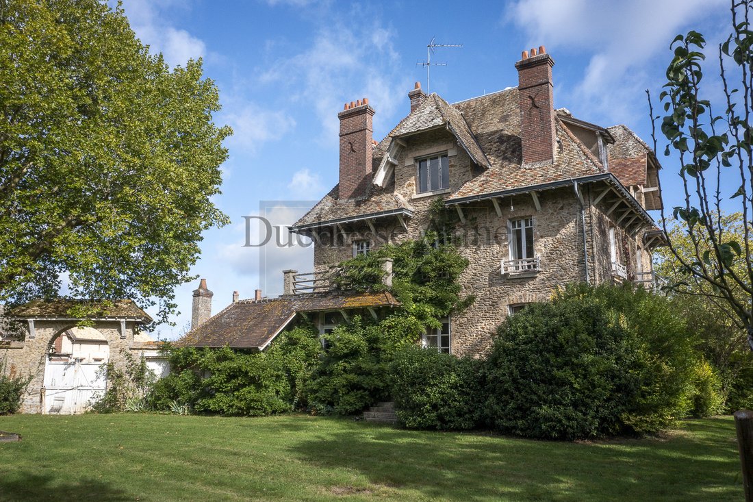 The Whispering Millstone: A Timeless Haven Near Montfort-l’Amaury