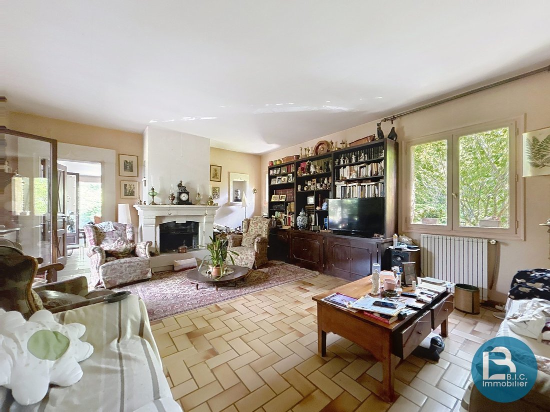 House in Sainte-Foy-lès-Lyon, Auvergne-Rhône-Alpes, France 4 - 16194326