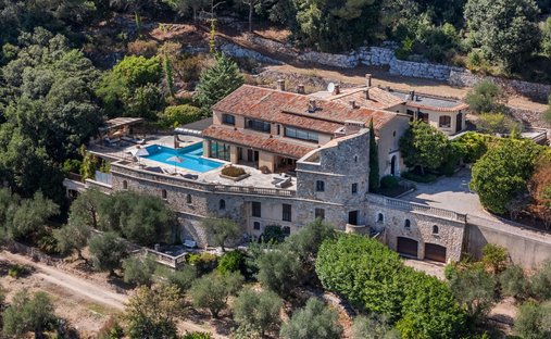 Villa in Grasse, Provence-Alpes-Côte d'Azur, France 1