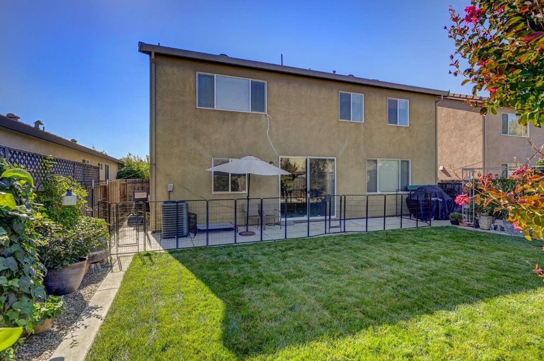 House in Stockton, California, United States 3 - 16199934