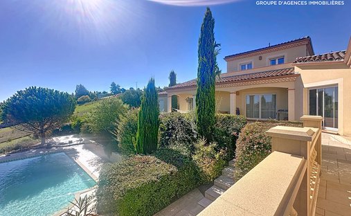 The Aristocratic Chateau Of Beechwood