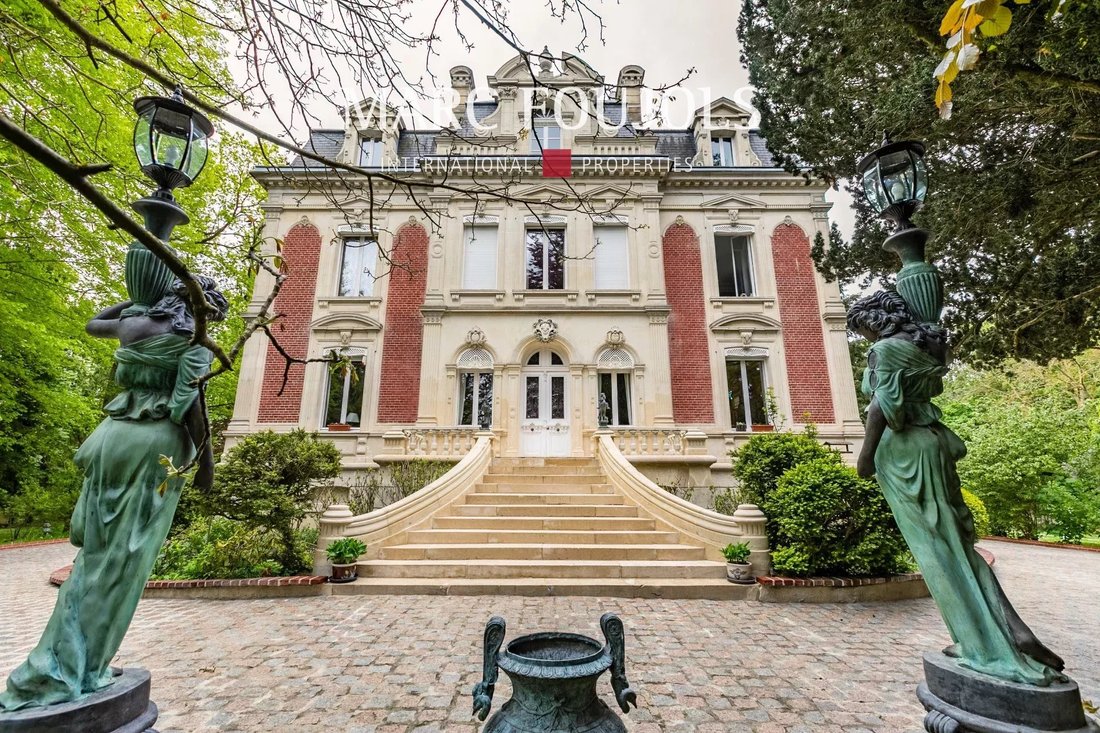 House in Chantilly, Hauts-de-France, France 2 - 16195841