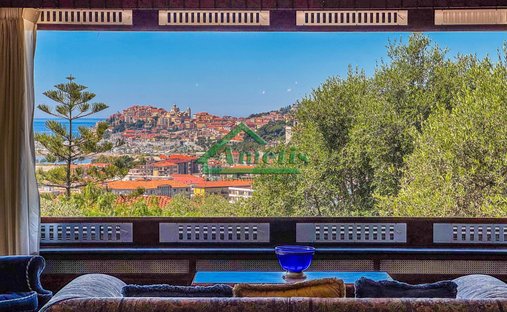 Villa en Oneglia, Imperia, Liguria 1