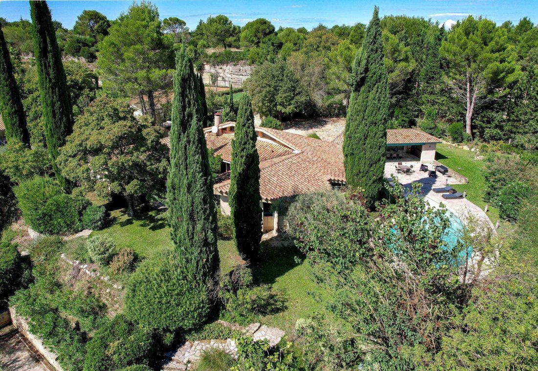 Estate in Uzès, Occitania, France 2 - 16197641