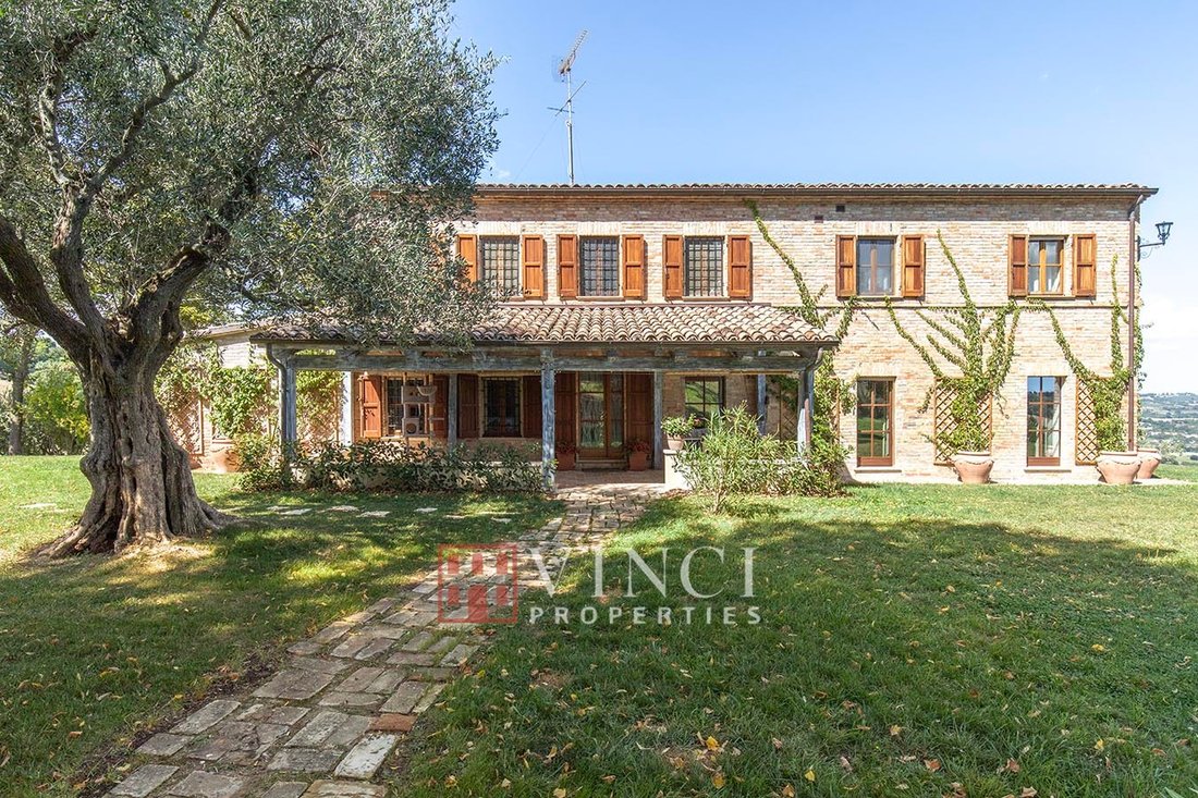 Country House in Terre Roveresche, Marche, Italy 5 - 16196267