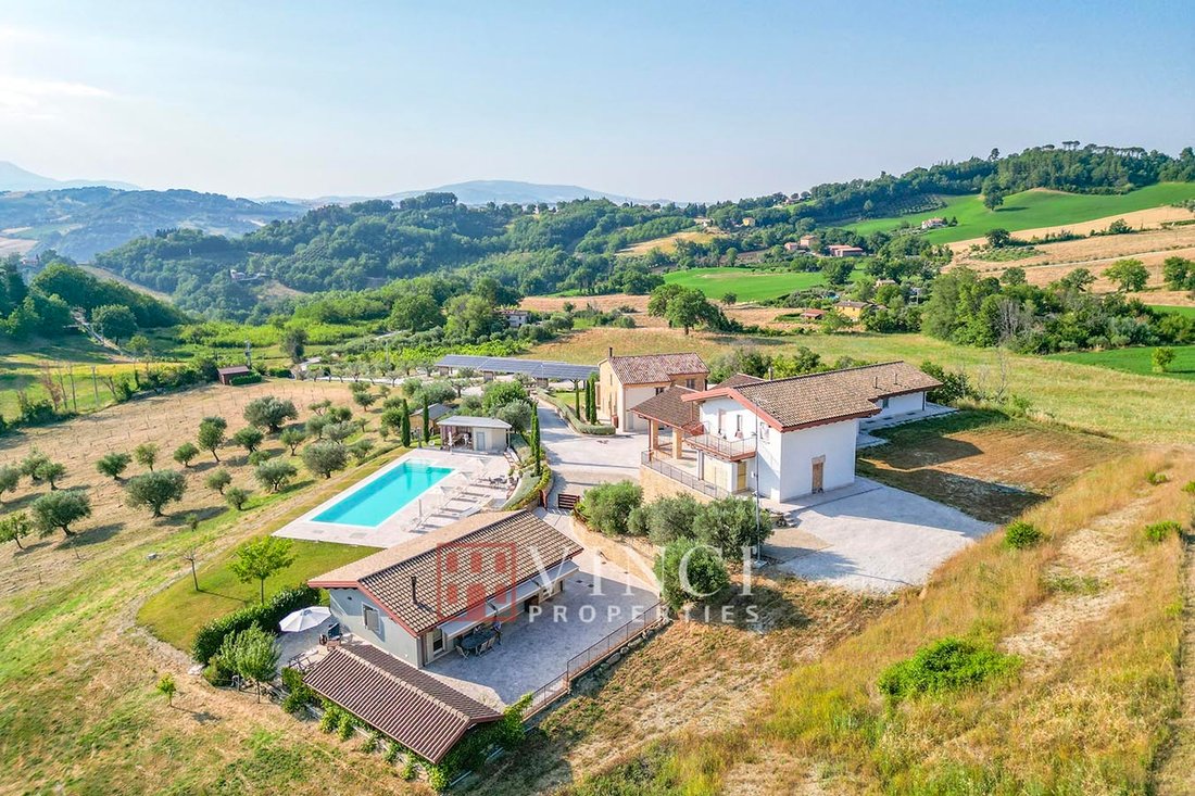 Country House in Tolentino, Marche, Italy 4 - 16196620