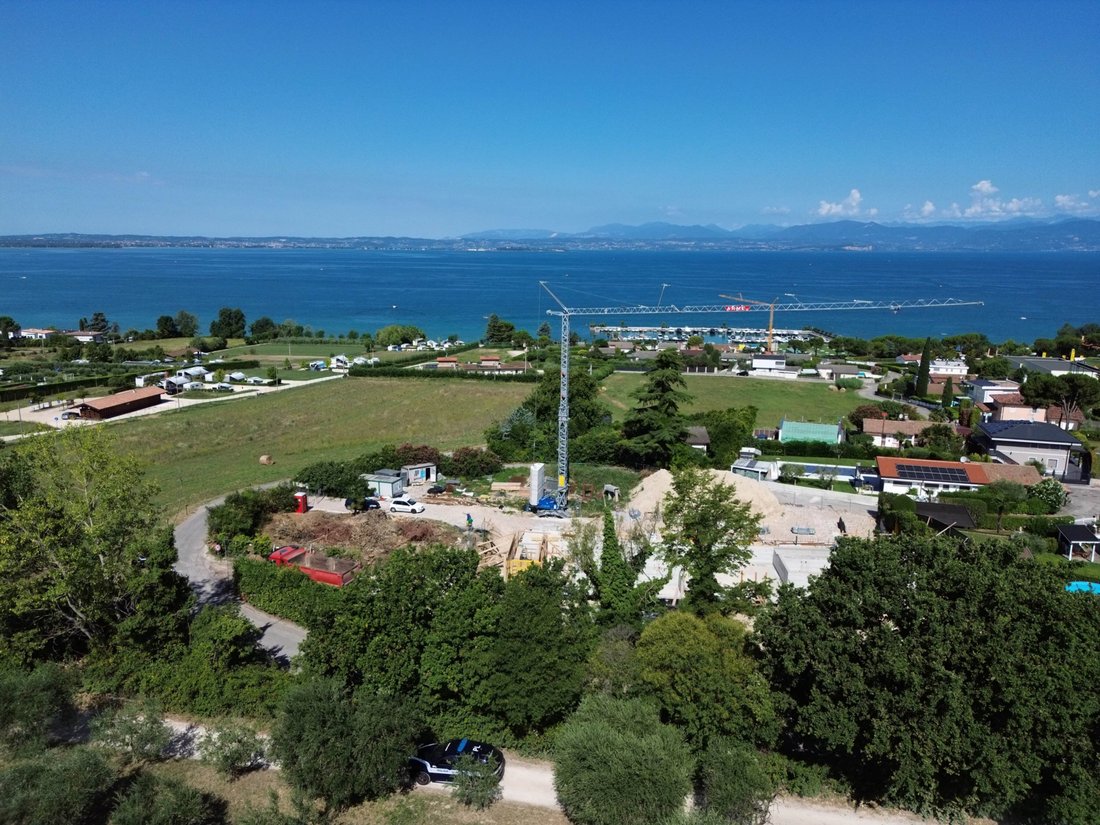 Villa in Lazise, Veneto, Italy 2 - 16195105