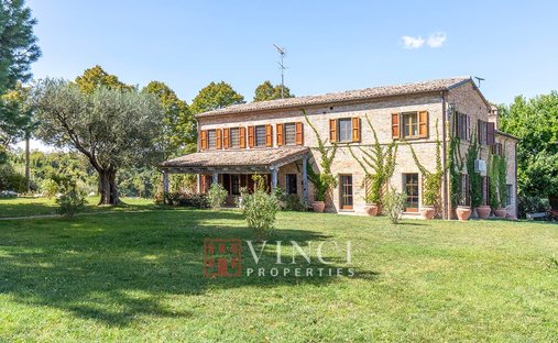 Casa di campagna a Terre Roveresche, Marche, Italia 1