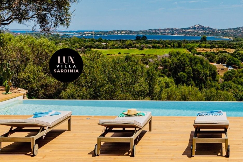 Villa in Porto Rotondo, Olbia, Sardinia 1 - 16193235