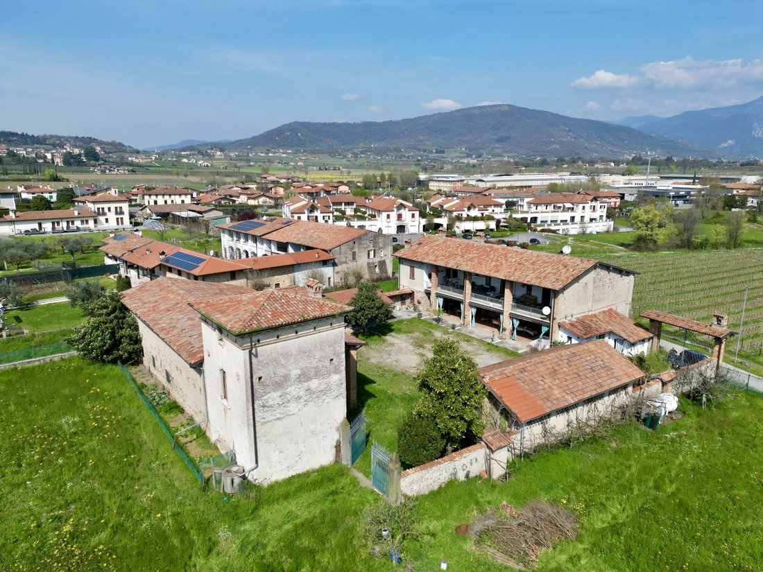 Country House in Adro, Lombardy, Italy 1 - 16195401